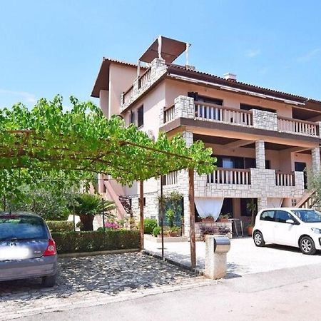 Apartmani Sole Pjescana Uvala Exteriér fotografie