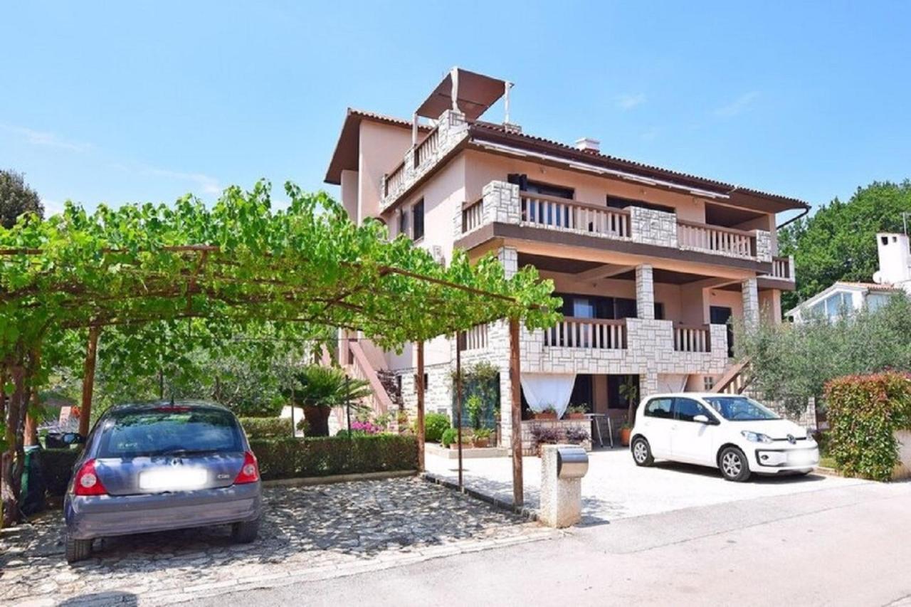Apartmani Sole Pjescana Uvala Exteriér fotografie