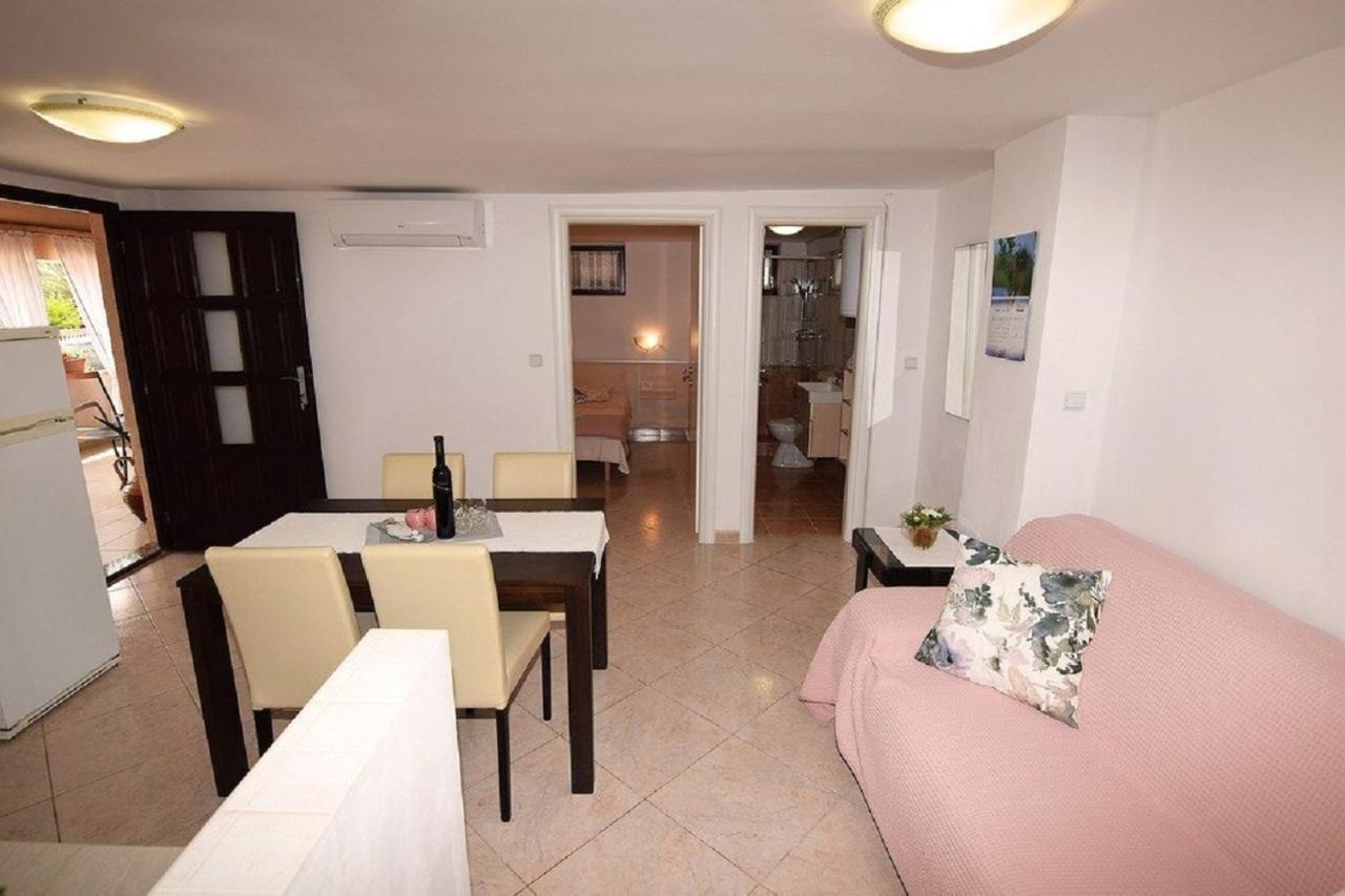 Apartmani Sole Pjescana Uvala Exteriér fotografie