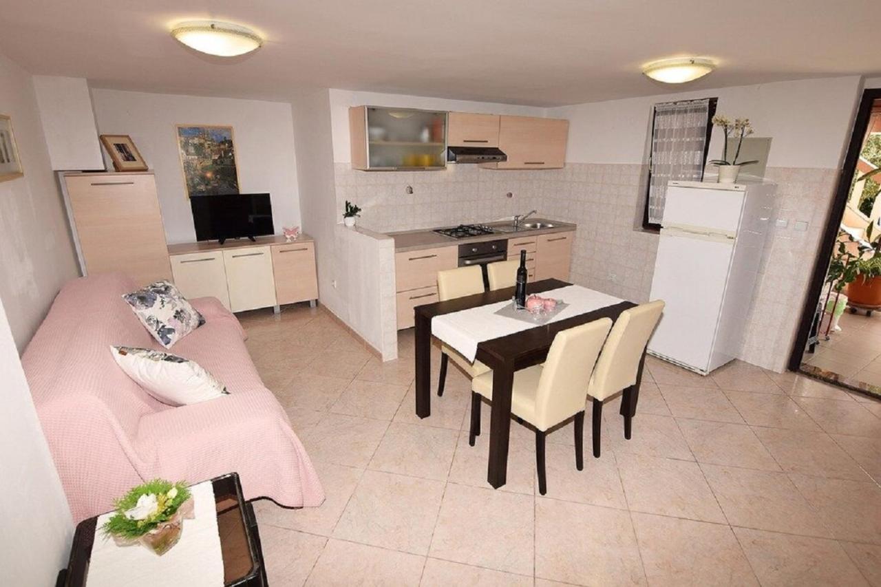Apartmani Sole Pjescana Uvala Exteriér fotografie