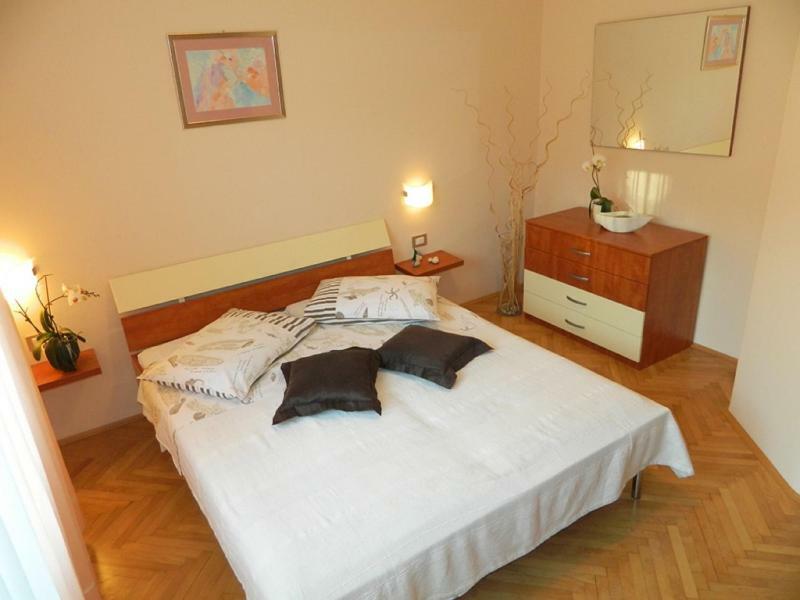 Apartmani Sole Pjescana Uvala Exteriér fotografie